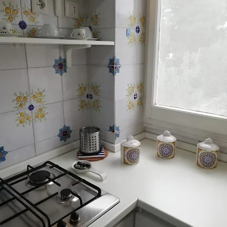 Matisse - Damecuta Park Apartman *